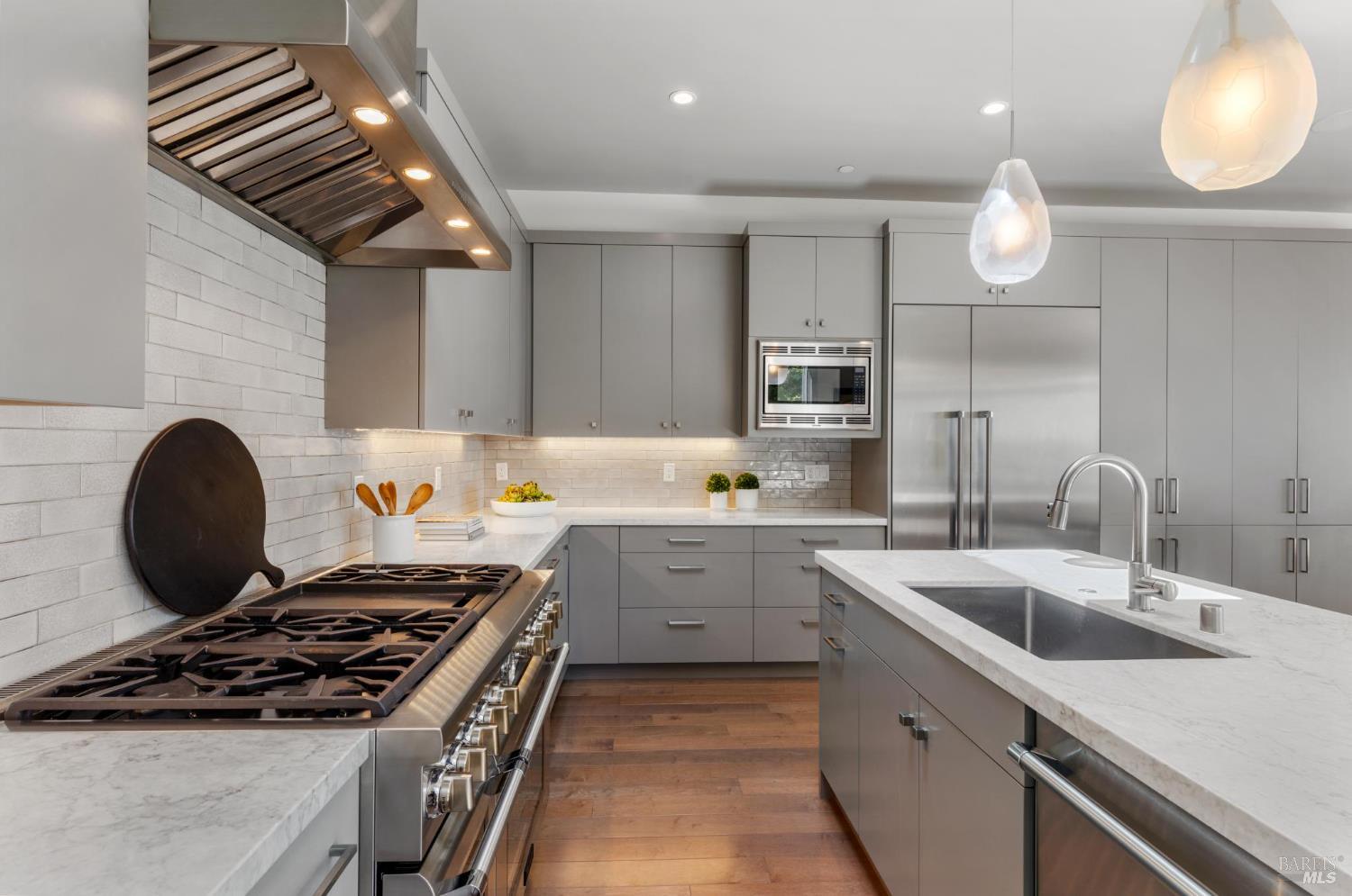 290 Beach Road Belvedere, CA 94920 - Photo 28 of 77