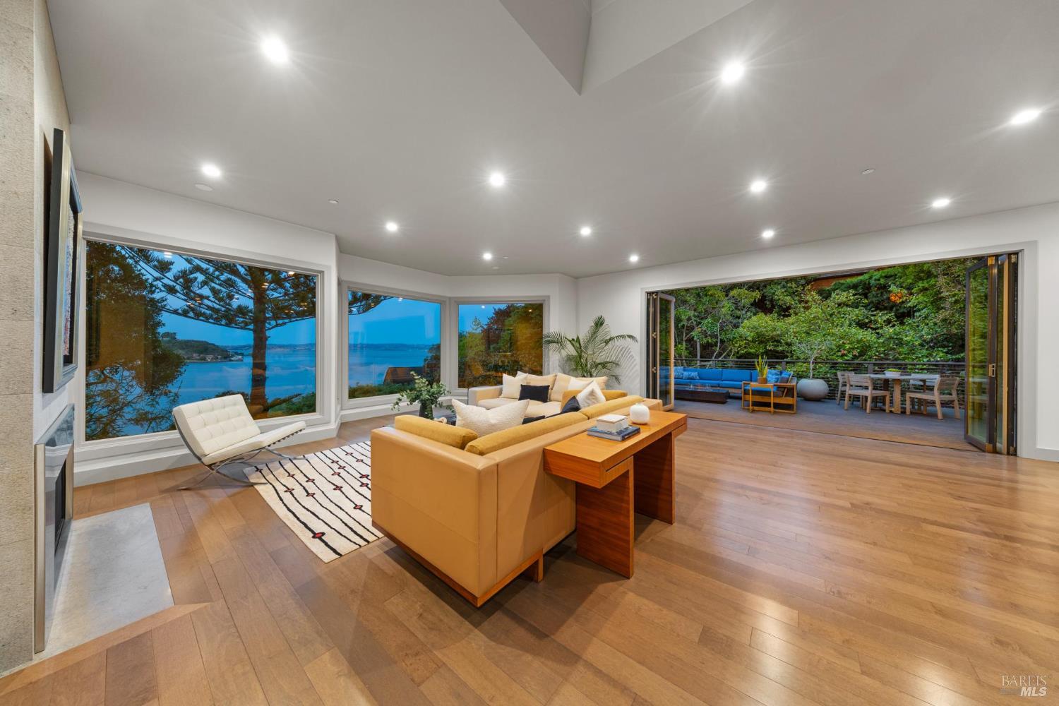 290 Beach Road Belvedere, CA 94920 - Photo 30 of 77