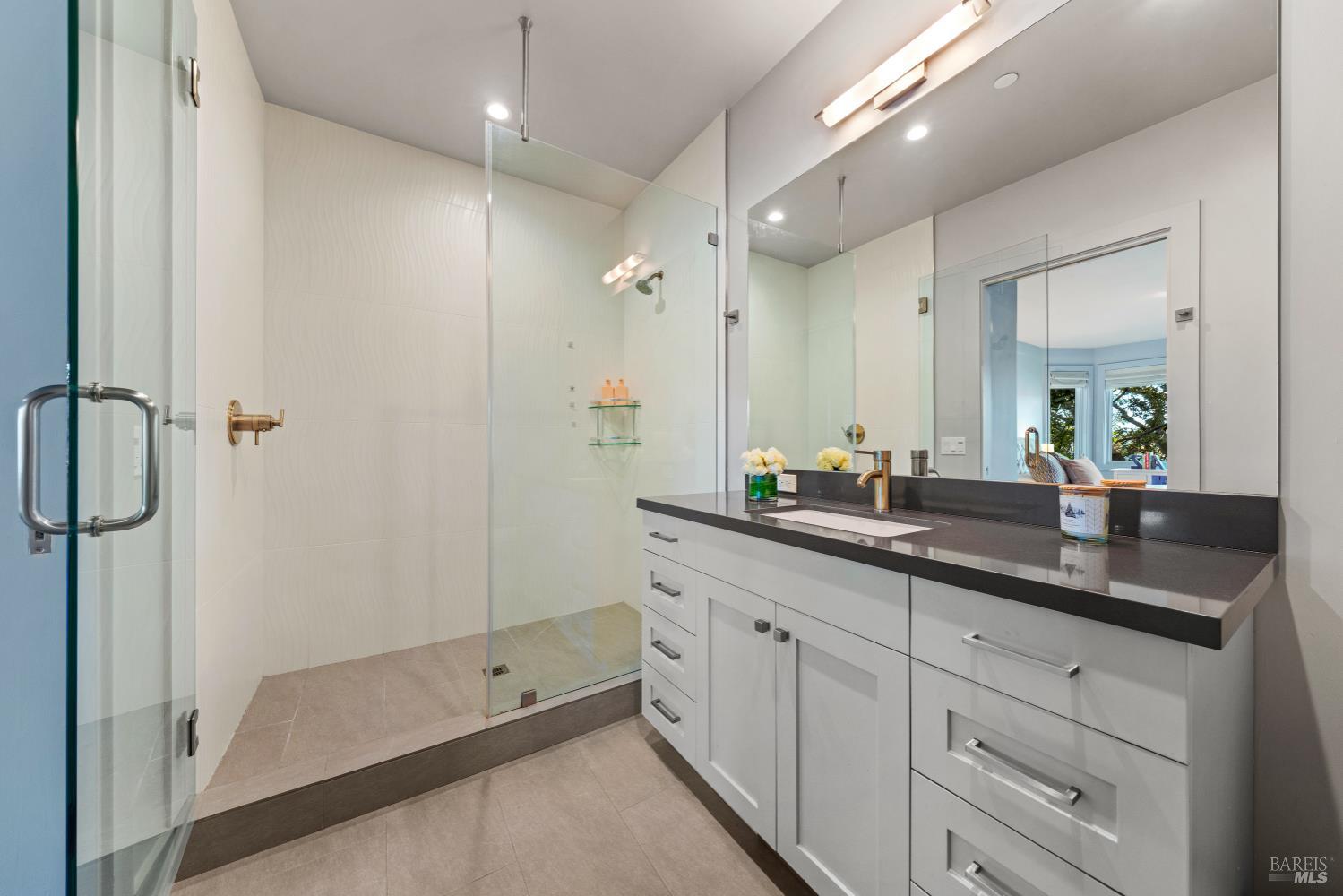 290 Beach Road Belvedere, CA 94920 - Photo 49 of 77