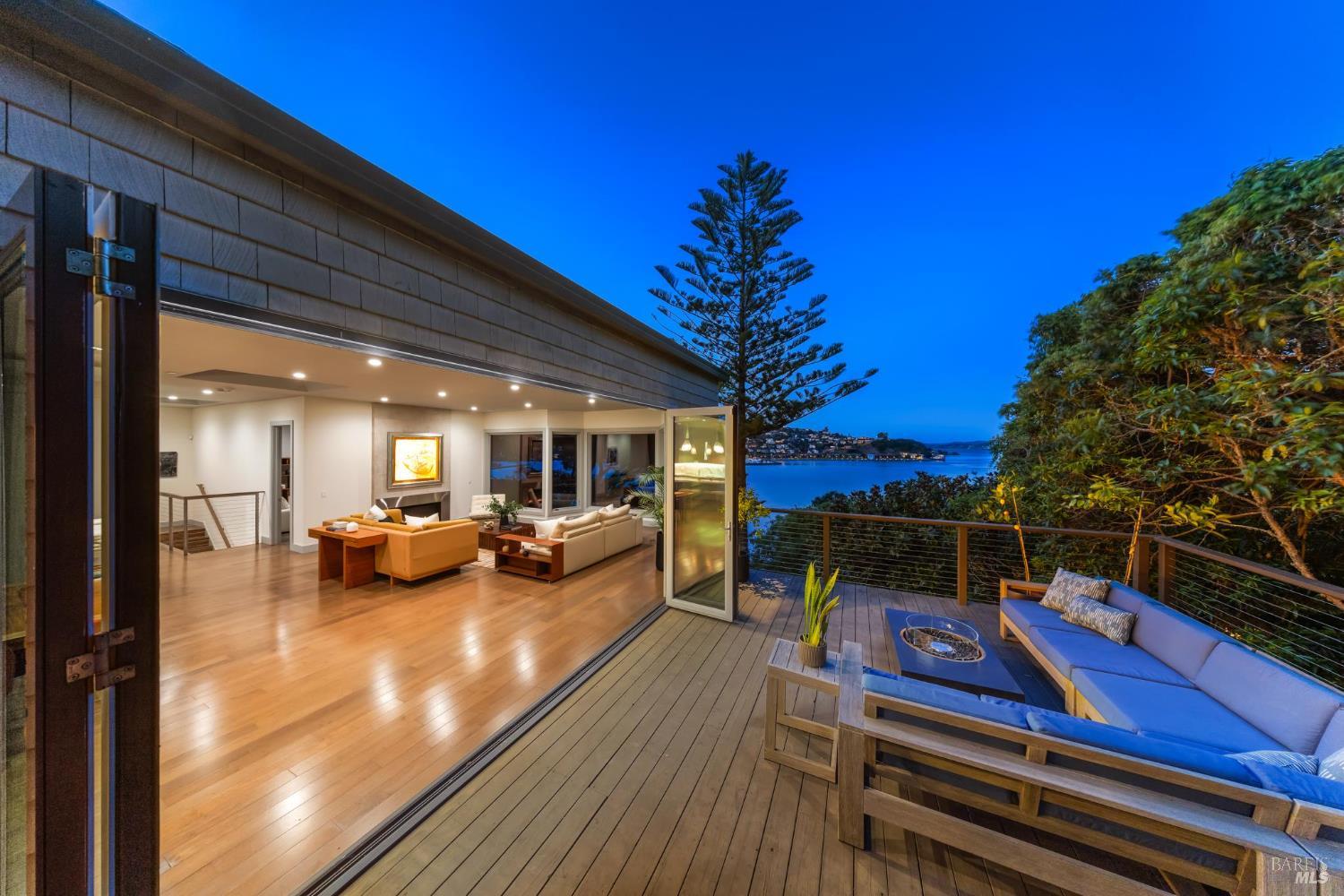 290 Beach Road Belvedere, CA 94920 - Photo 10 of 77