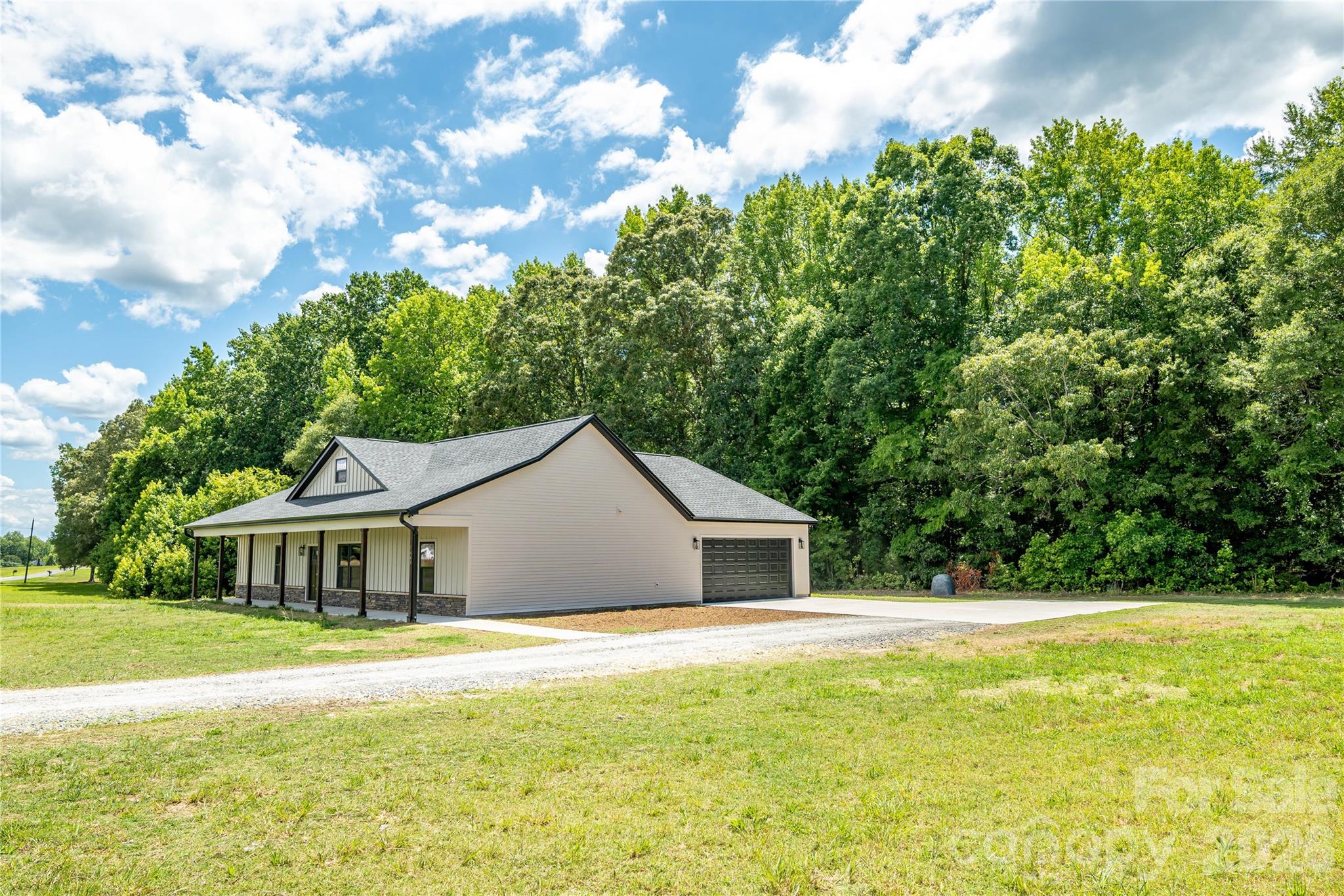 1643 Beamguard Road Clover, SC 29710 - Photo 22 of 32