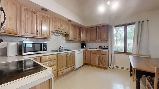 $245,000 | 2501 Melrose Drive, Champaign, IL 61820