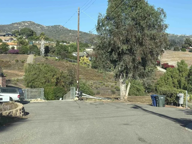 $399,399 | Quicker Road, El Cajon, CA 92020