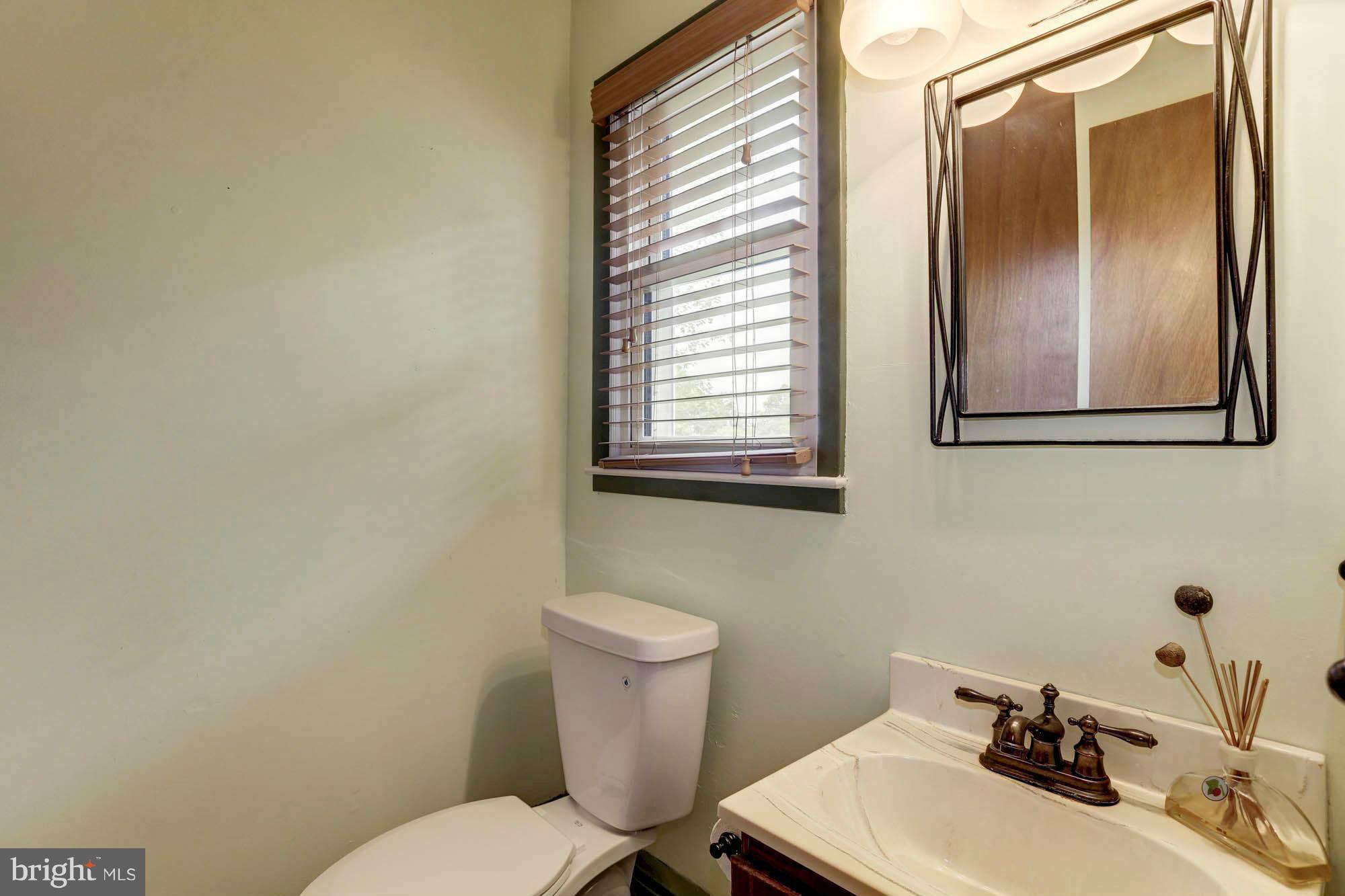 9105 Gue Road Damascus, MD 20872 - Photo 11 of 30 Bath