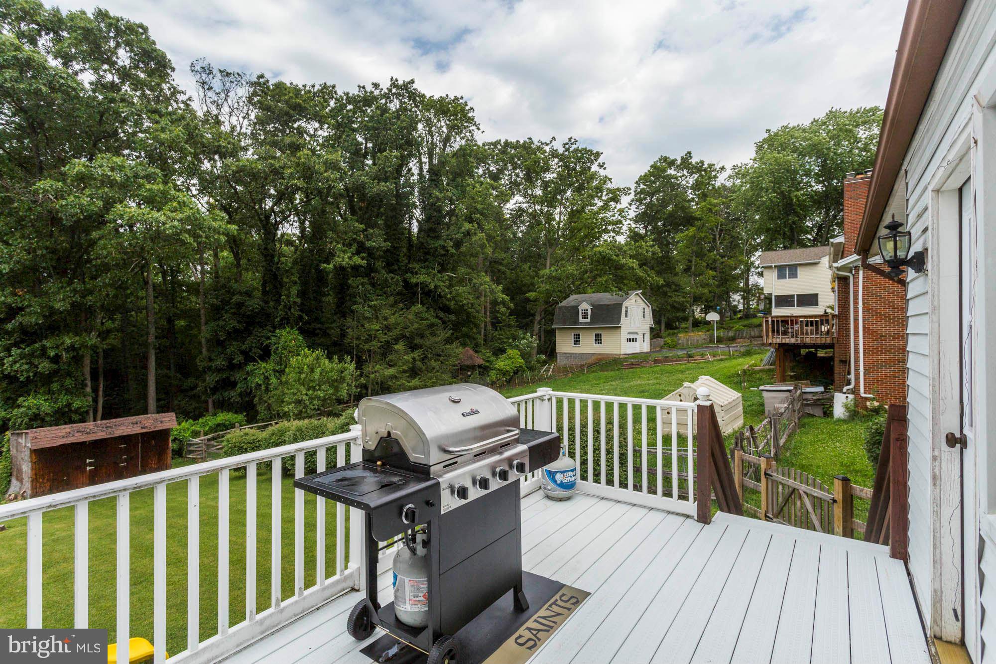 9105 Gue Road Damascus, MD 20872 - Photo 25 of 30 Exterior (Rear)