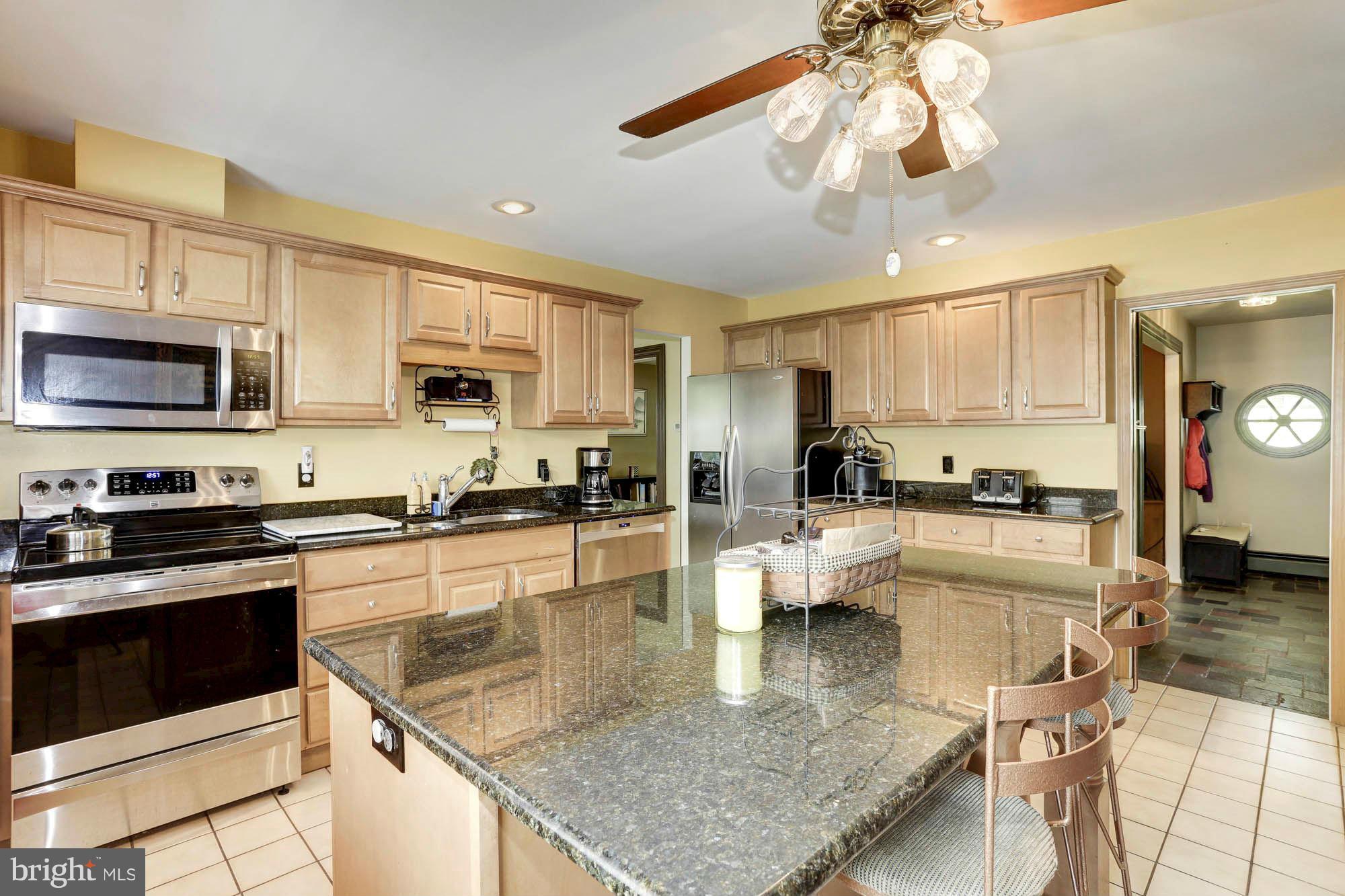9105 Gue Road Damascus, MD 20872 - Photo 7 of 30 Kitchen
