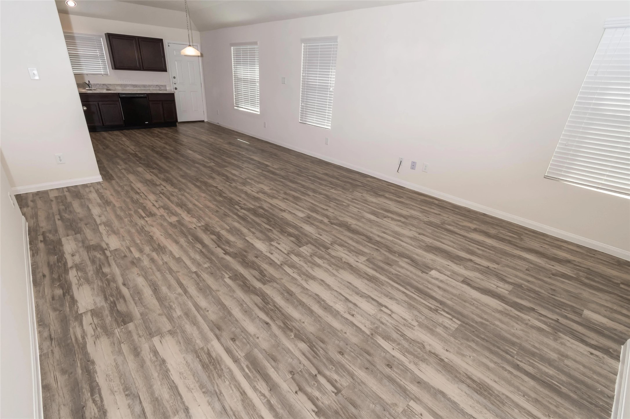 5418 Comel Court Katy, TX 77449 - Photo 6 of 11