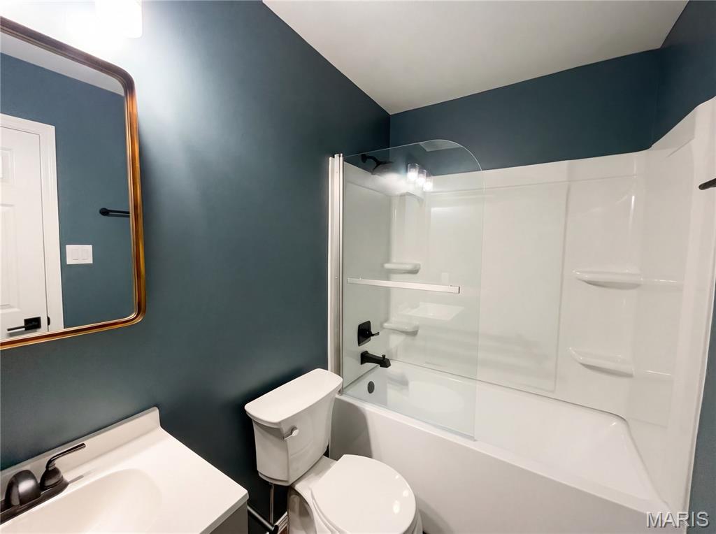 519 Steepleton Court Ballwin, MO 63021 - Photo 18 of 26