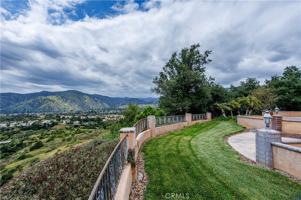 350 Roughrider Road La Verne, CA 91750 - Photo 21 of 55