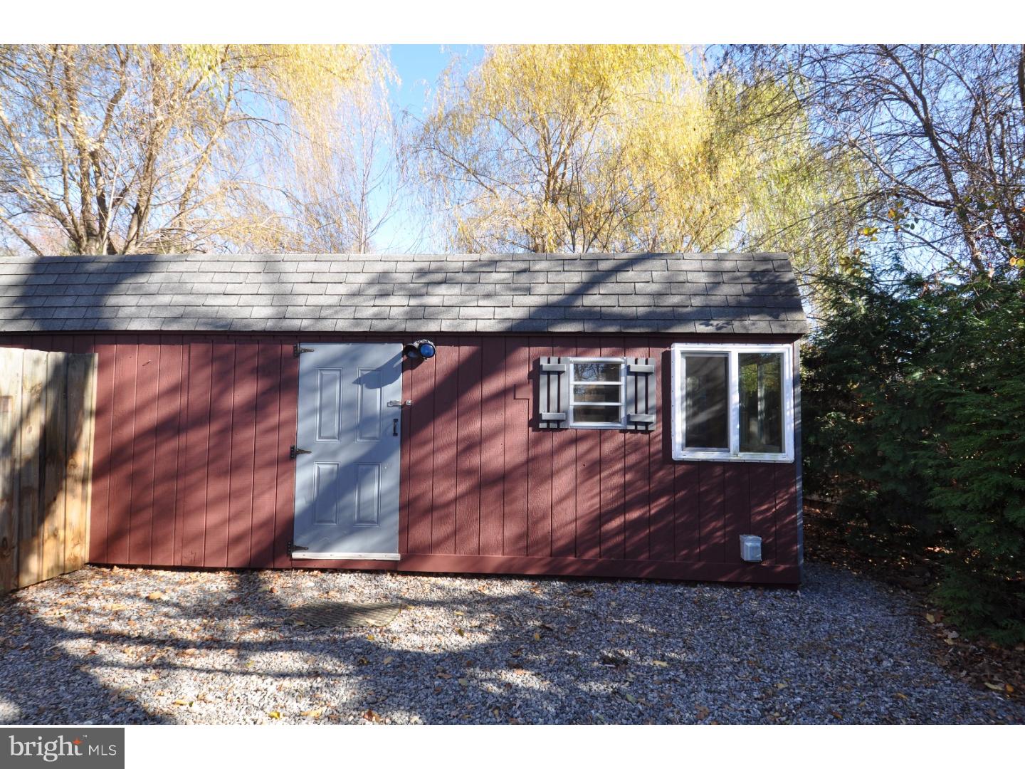 386 Mansfield Road East Columbus, NJ 08022 - Photo 22 of 24 Storage Shed
