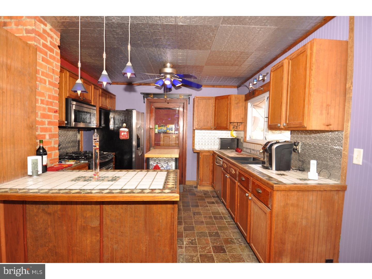 386 Mansfield Road East Columbus, NJ 08022 - Photo 6 of 24 Kitchen