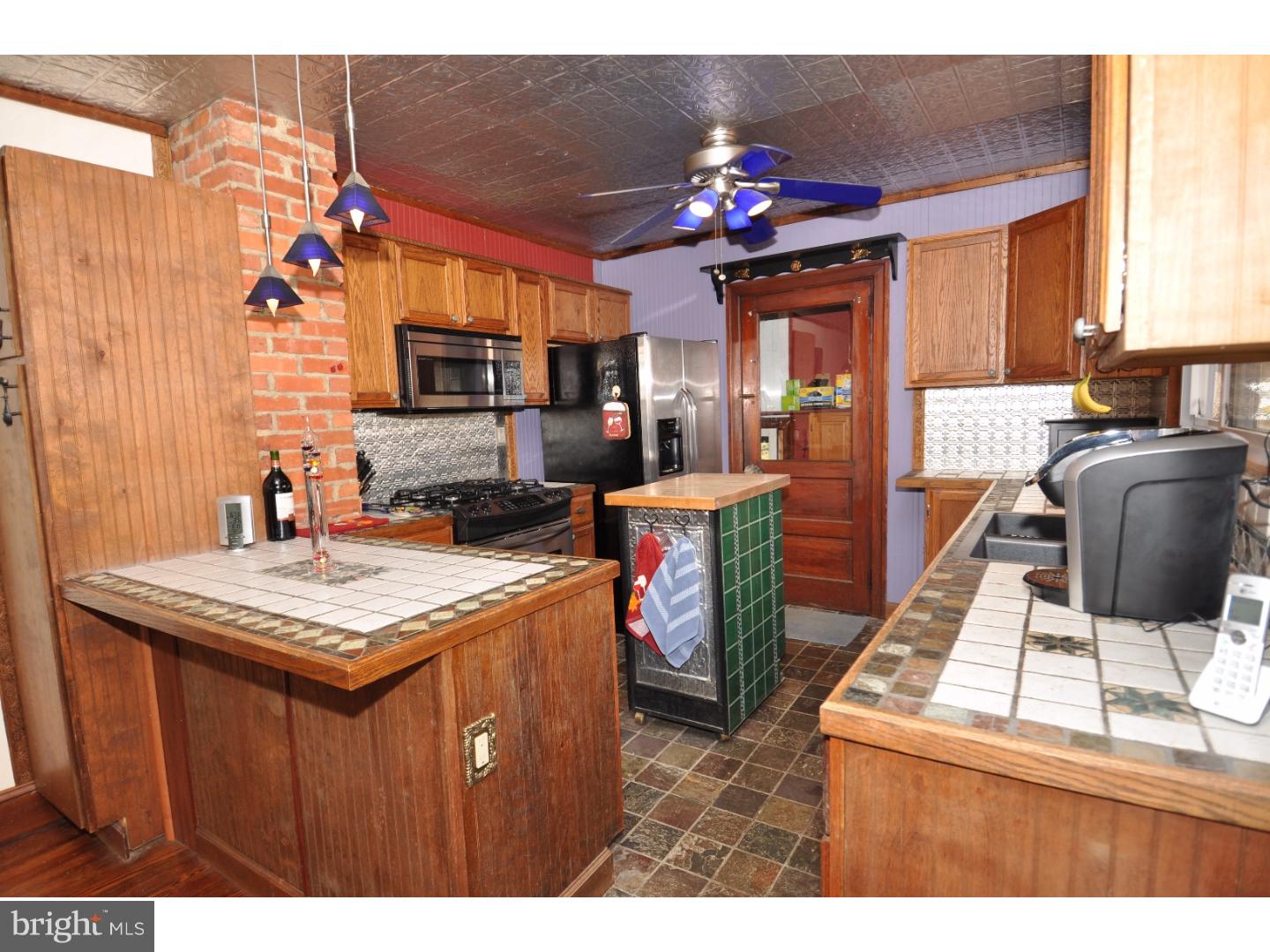 386 Mansfield Road East Columbus, NJ 08022 - Photo 7 of 24 Kitchen