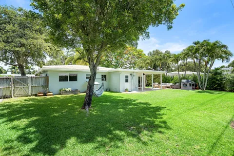 $749,000 | 774 Southwest 7th Street, Boca Raton, FL 33486