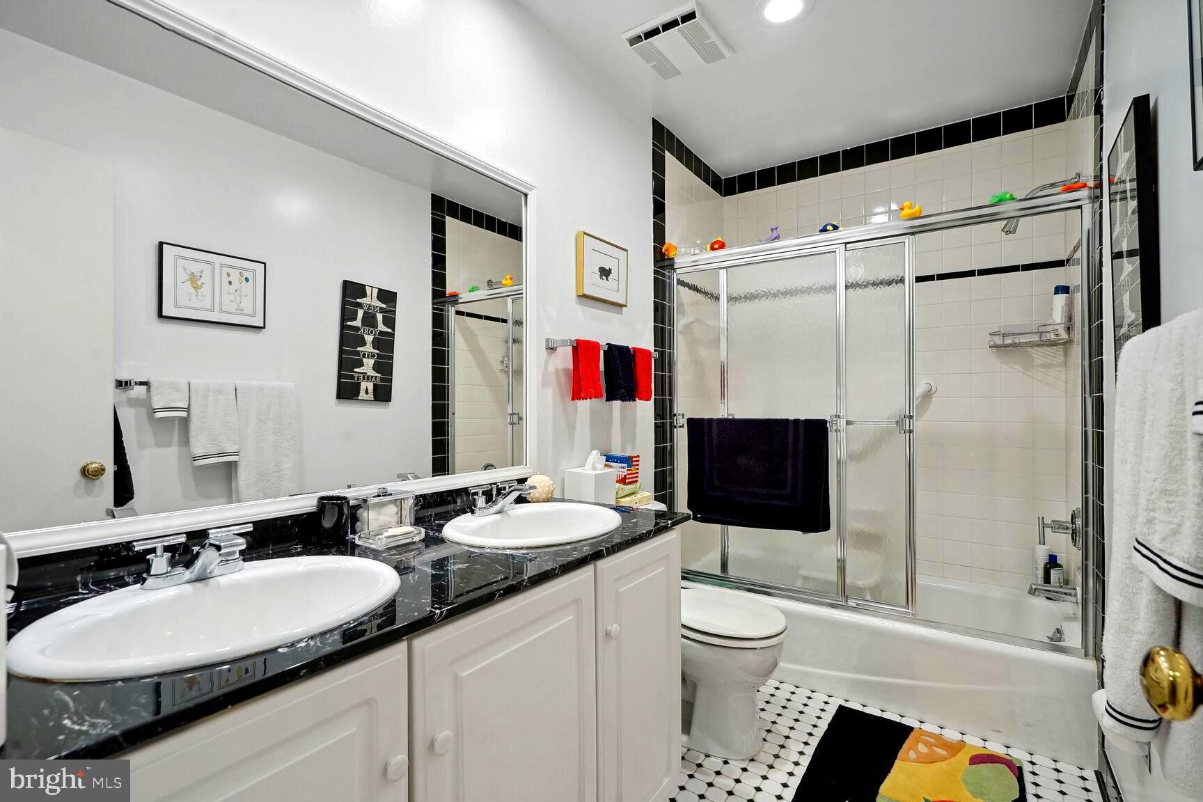 2403 Bugle Lane Reston, VA 20191 - Photo 13 of 23
