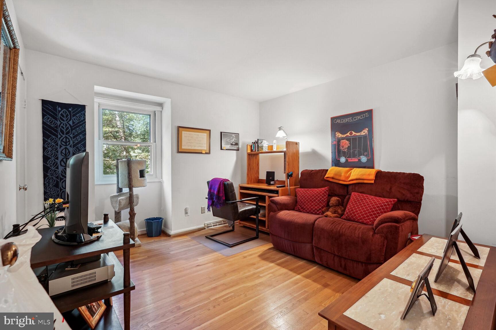 2403 Bugle Lane Reston, VA 20191 - Photo 18 of 23