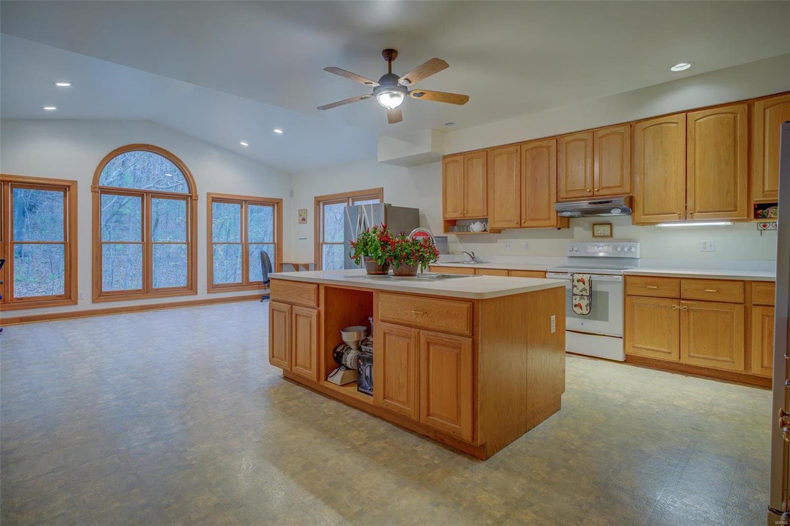 18320 Rieger Road Wildwood, MO 63005 - Photo 16 of 67