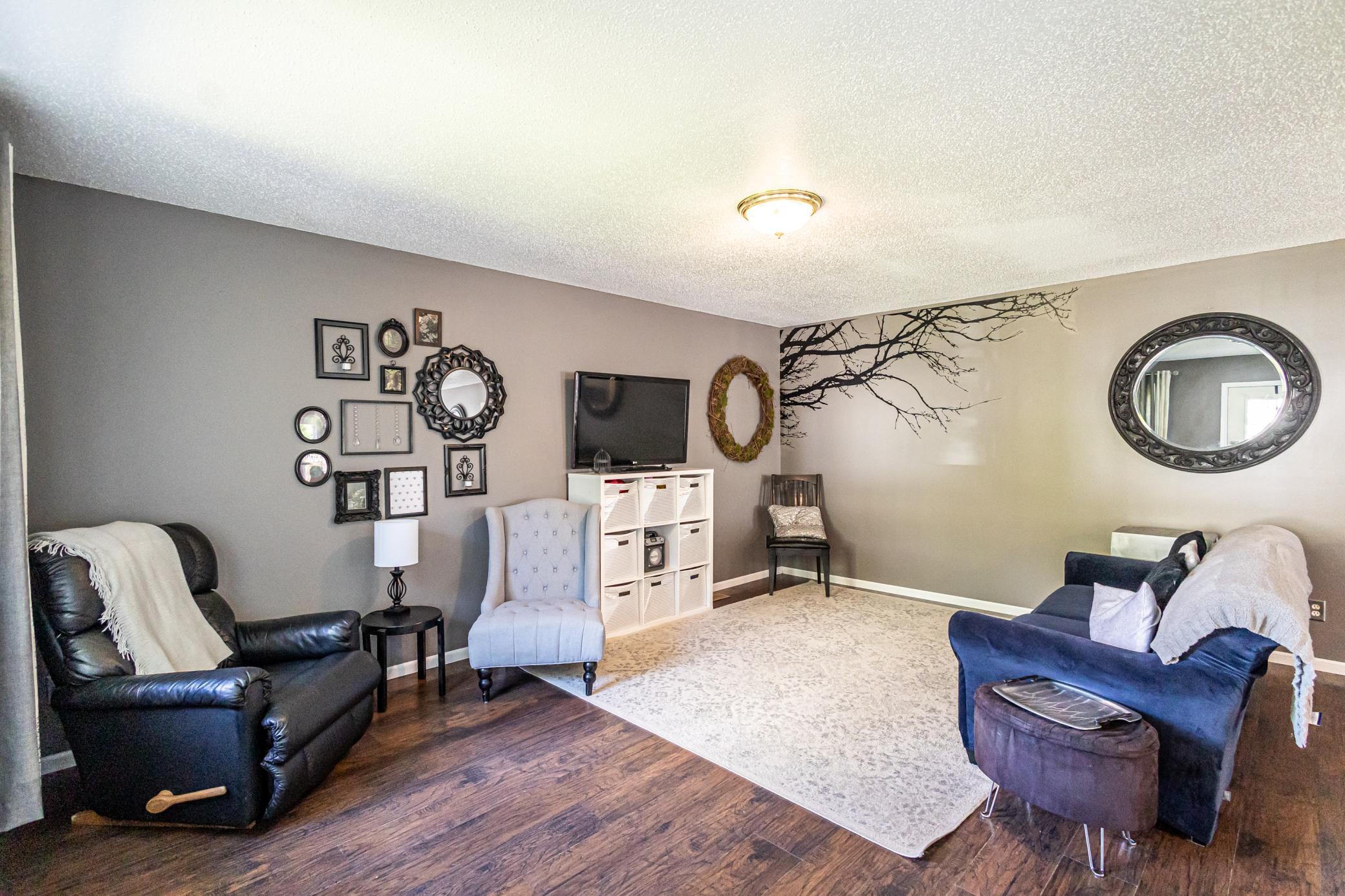 209 Northeast 3rd Street Milaca, MN 56353 - Photo 4 of 19