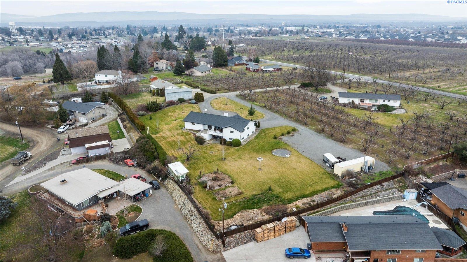 1664 South Euclid Road Grandview, WA 98930 - Photo 4 of 50 Gallery Image 4