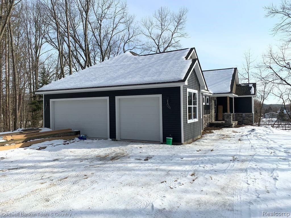 2900 Jewell Road Howell, MI 48843 - Photo 3 of 4 2900 Jewell Rd 3.jpg
