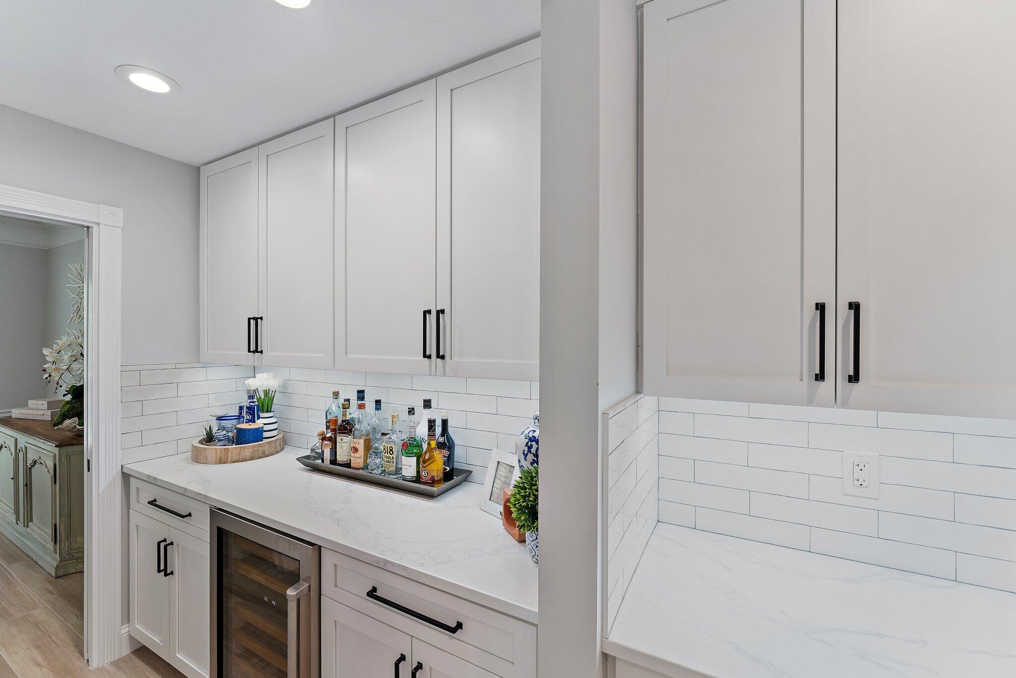 1169 Tropical Drive Jupiter, FL 33458 - Photo 23 of 113 Kitchen