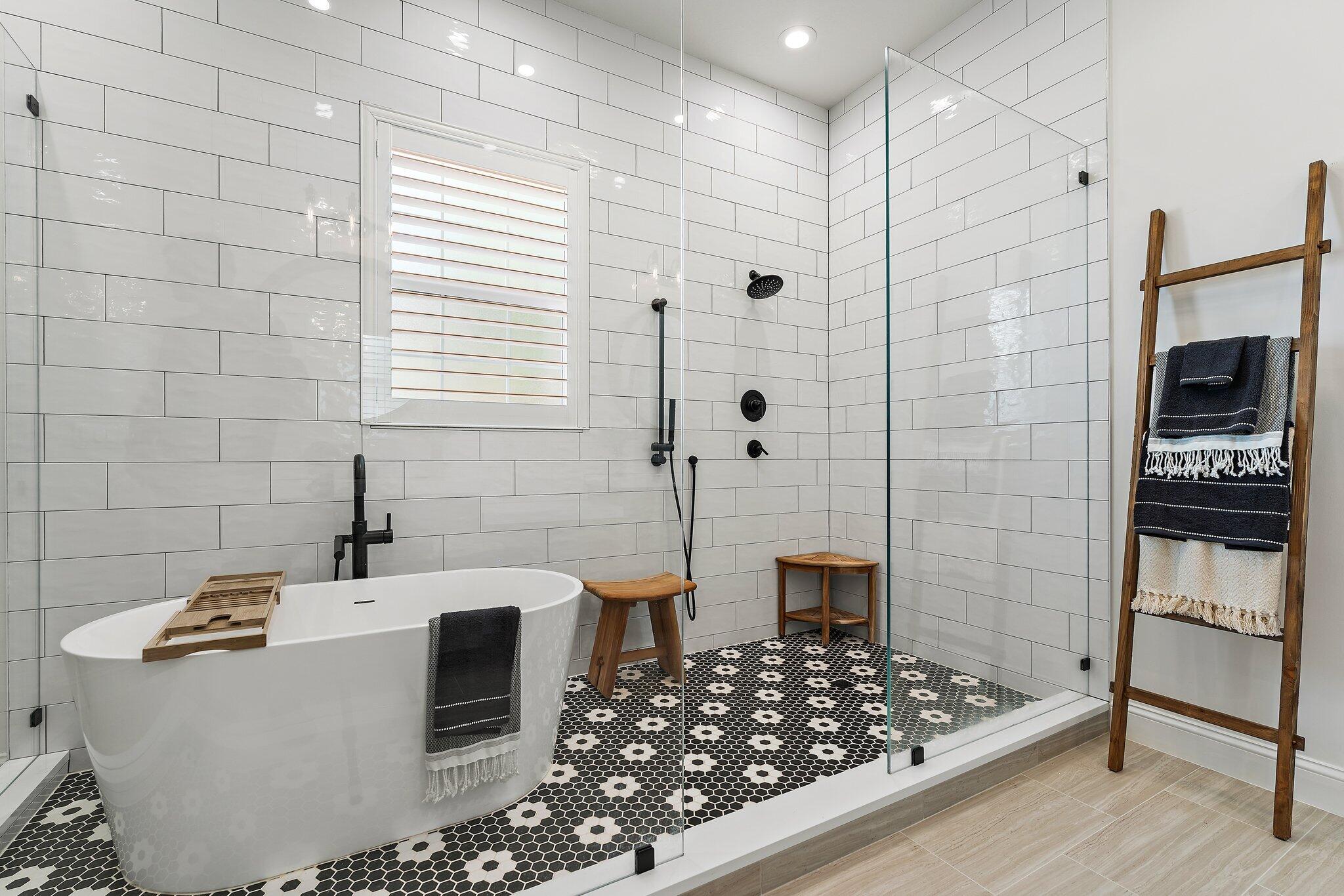 1169 Tropical Drive Jupiter, FL 33458 - Photo 37 of 113 Primary Bath