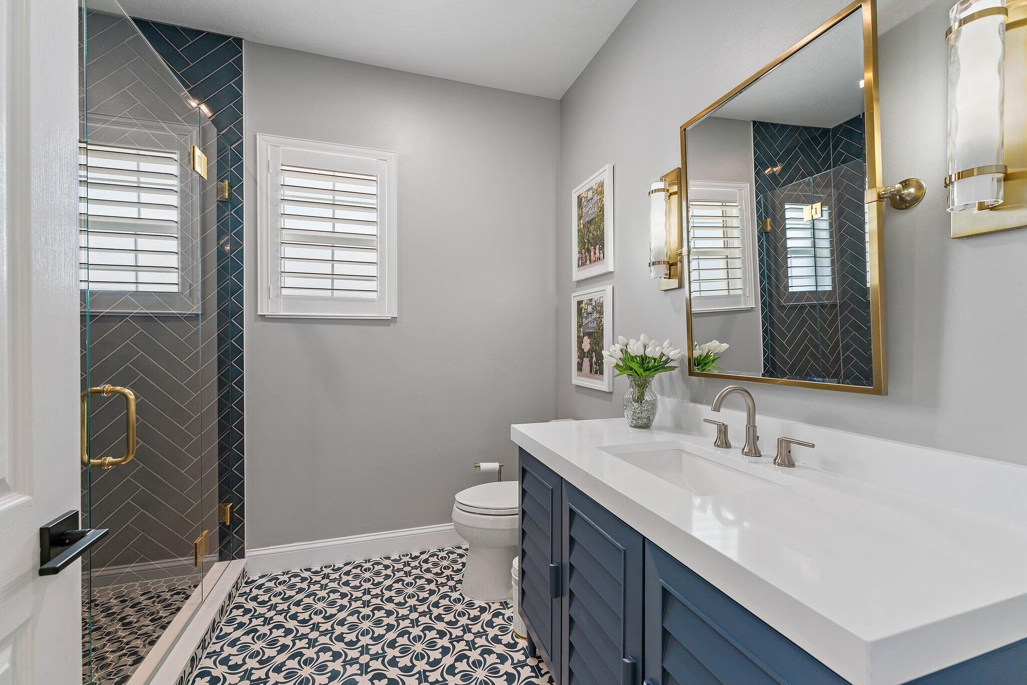 1169 Tropical Drive Jupiter, FL 33458 - Photo 51 of 113 Guest Bath 4