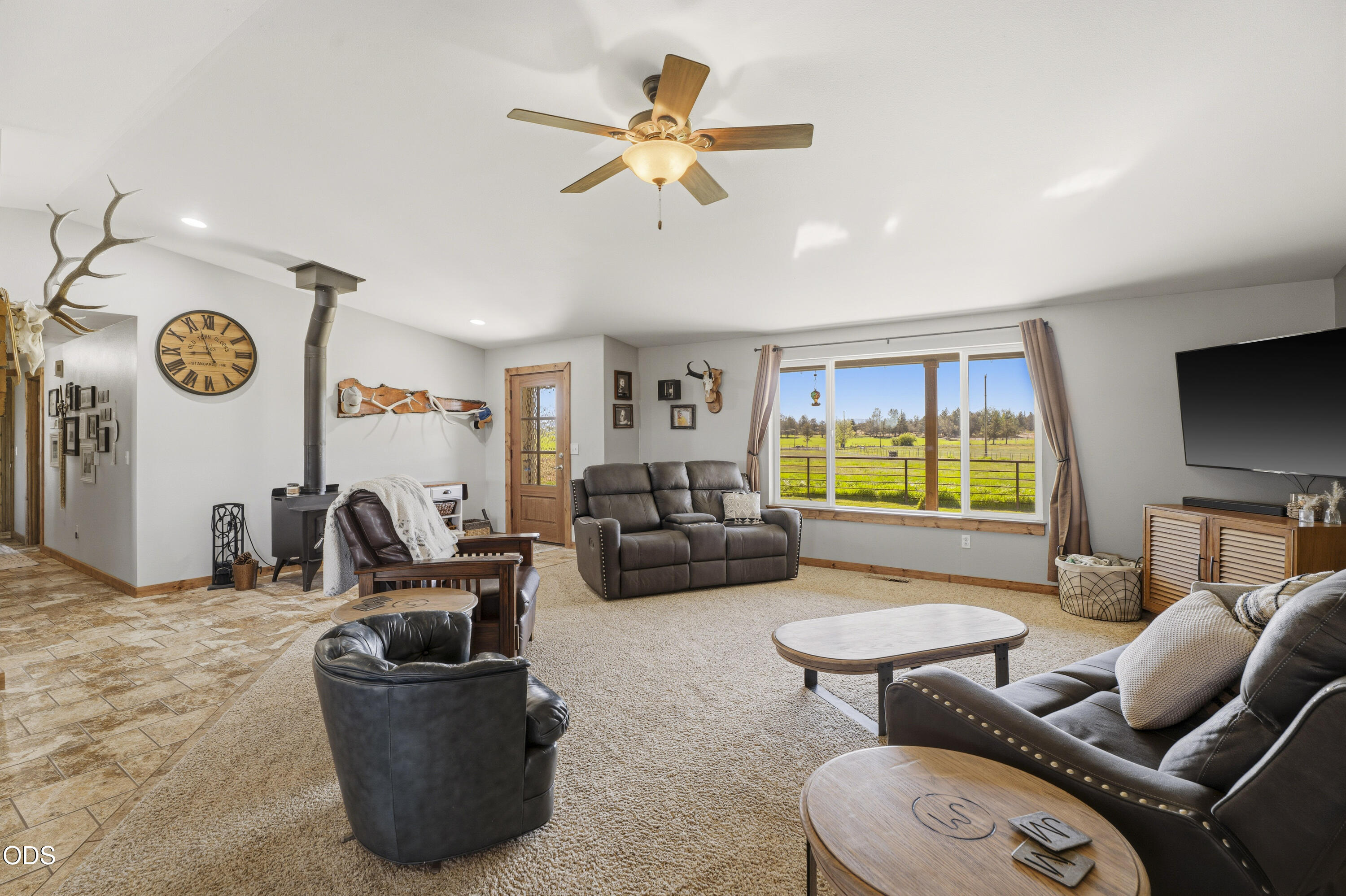 4793 Southwest Williams Road Powell Butte, OR 97753 - Photo 11 of 45