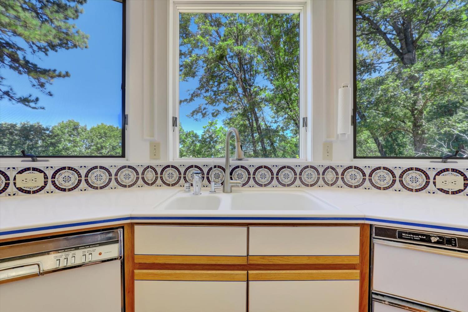 13118 Cement Hill Road Nevada City, CA 95959 - Photo 22 of 98