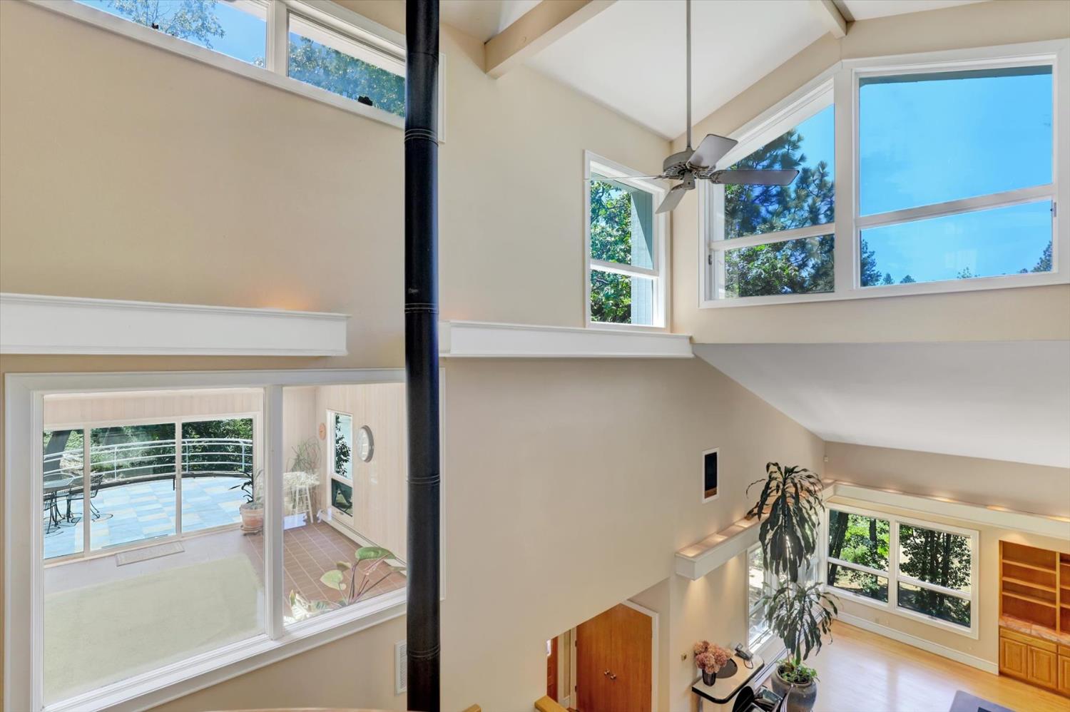 13118 Cement Hill Road Nevada City, CA 95959 - Photo 33 of 98