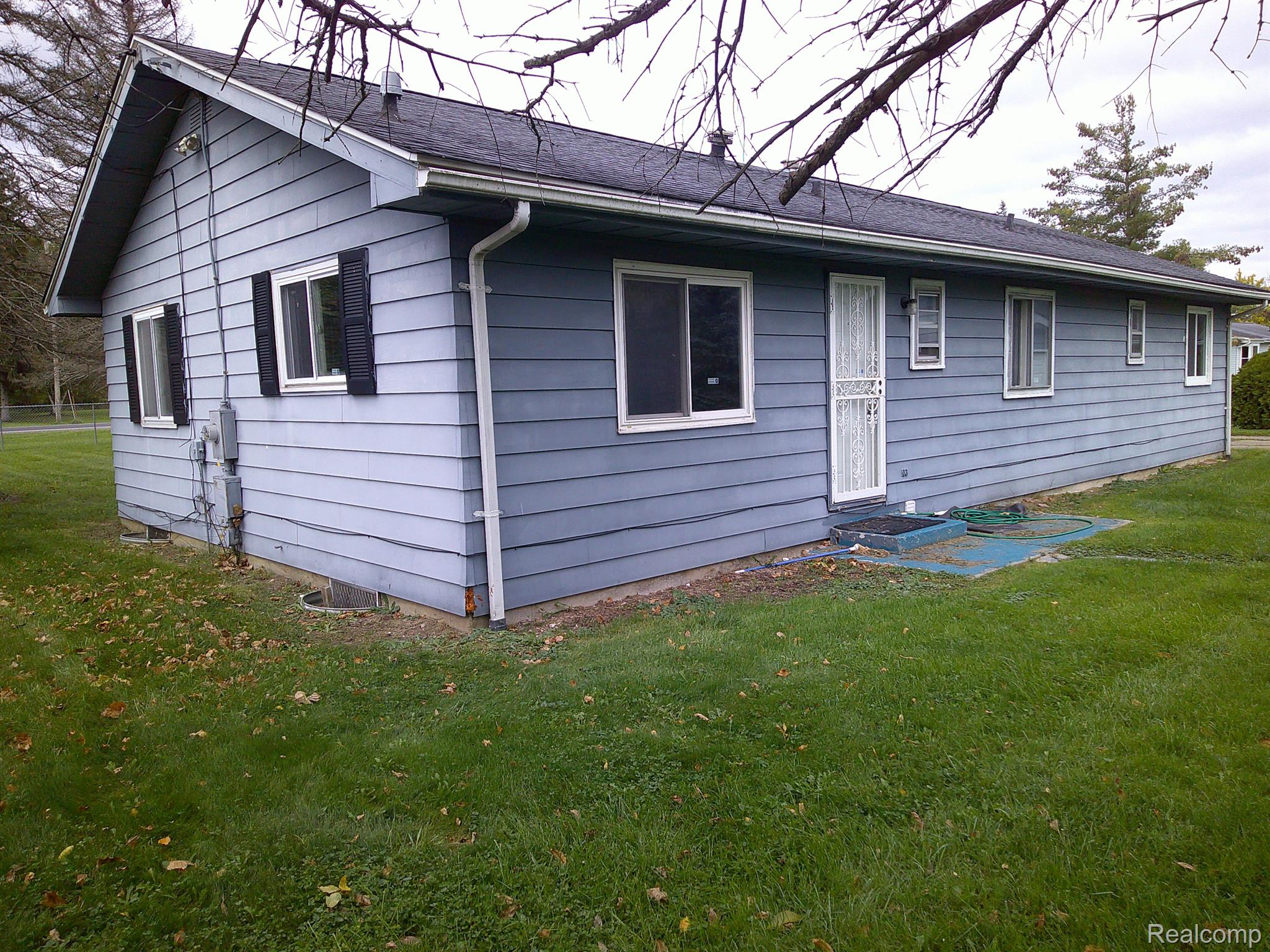 5044 North Linden Road Flint, MI 48504 - Photo 4 of 22 Gallery Image 4