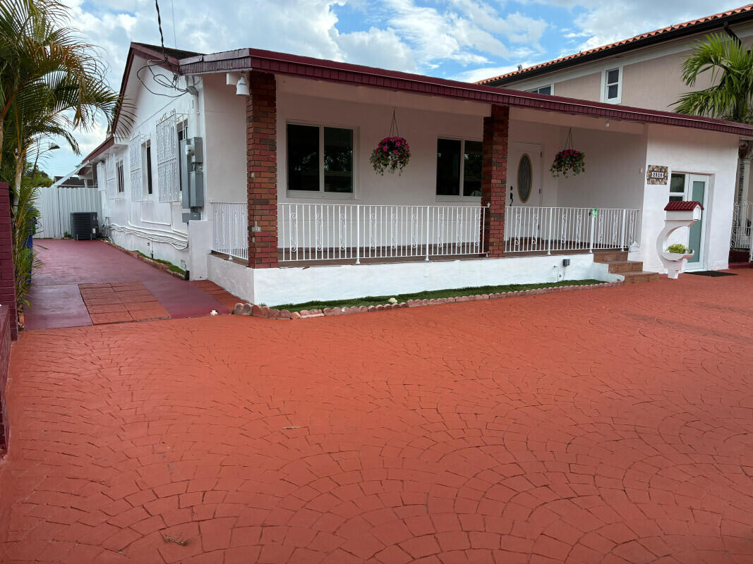 2828 Southwest 2nd Street Miami, FL 33135 - Photo 3 of 49 3