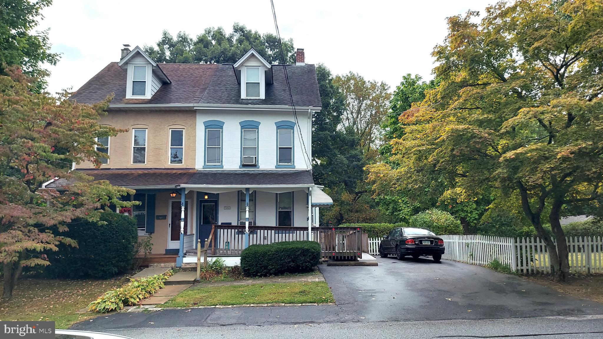 604 Arch Street Spring City, PA 19475 - Photo 2 of 34
