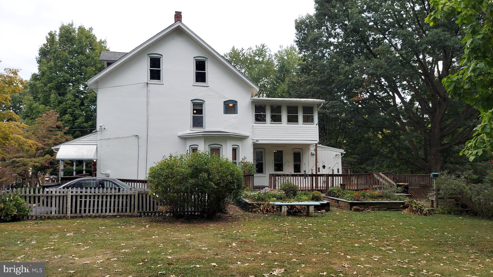 604 Arch Street Spring City, PA 19475 - Photo 10 of 34