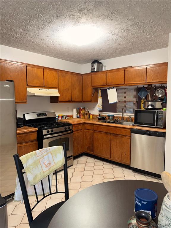3301 Gate Court Rex, GA 30273 - Photo 8 of 20 Gallery Image 8