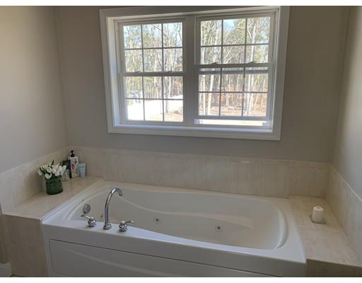 8 Pond View Circle Shirley, MA 01464 - Photo 15 of 25