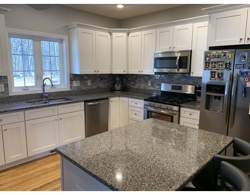 8 Pond View Circle Shirley, MA 01464 - Photo 3 of 25