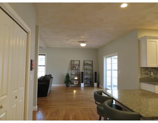 8 Pond View Circle Shirley, MA 01464 - Photo 5 of 25