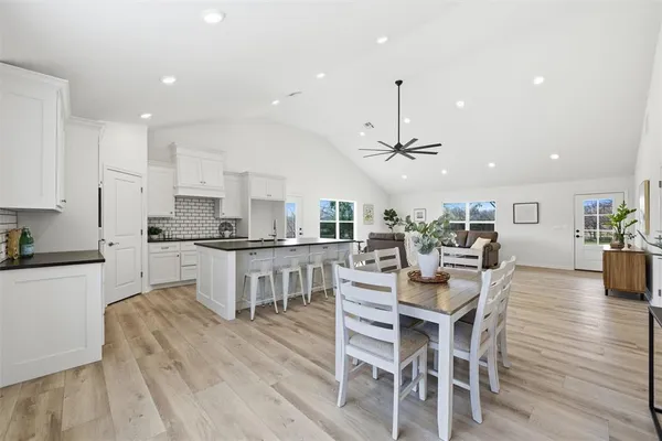 $799,900 | 2303 Pilgrim Lane, Lorena, TX 76655