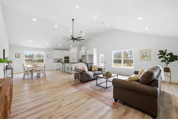 $799,900 | 2303 Pilgrim Lane, Lorena, TX 76655