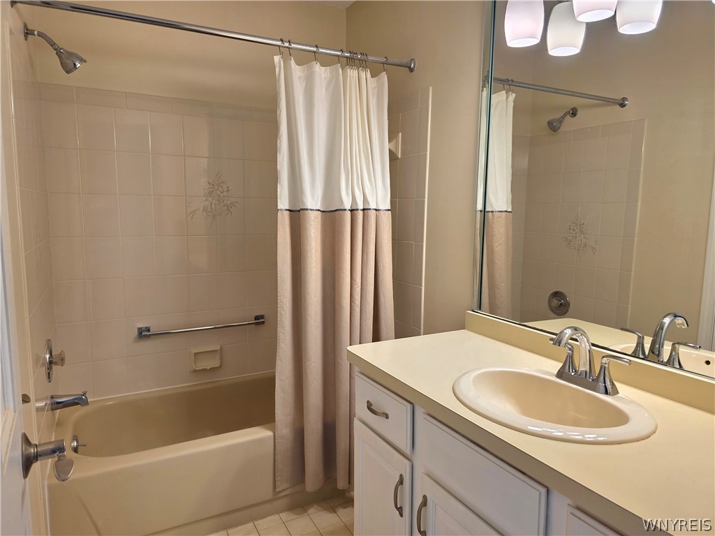660 Youngs Road, Unit E Amherst, NY 14221 - Photo 23 of 46