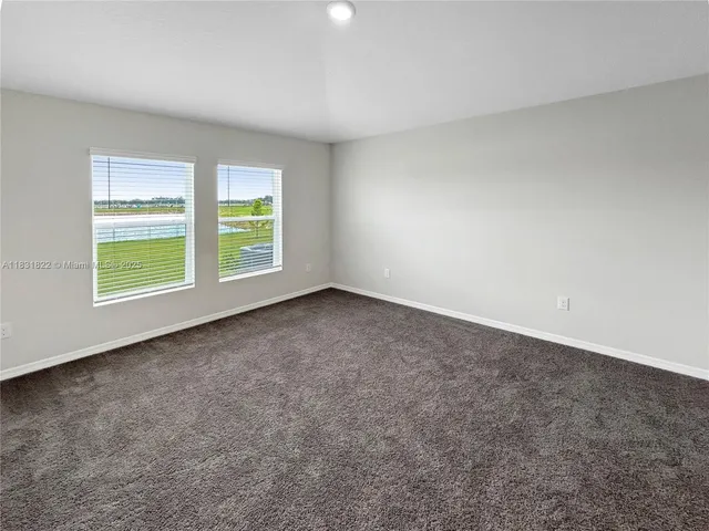 $2,300 | 2060 Stillview Pass, Zephyrhills, FL 33540