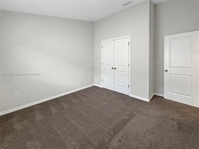 $2,300 | 2060 Stillview Pass, Zephyrhills, FL 33540