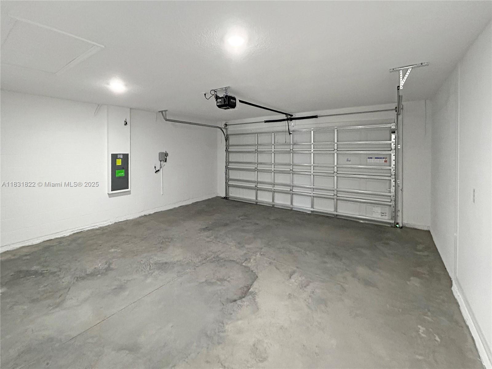 2060 Stillview Pass Zephyrhills, FL 33540 - Photo 28 of 37