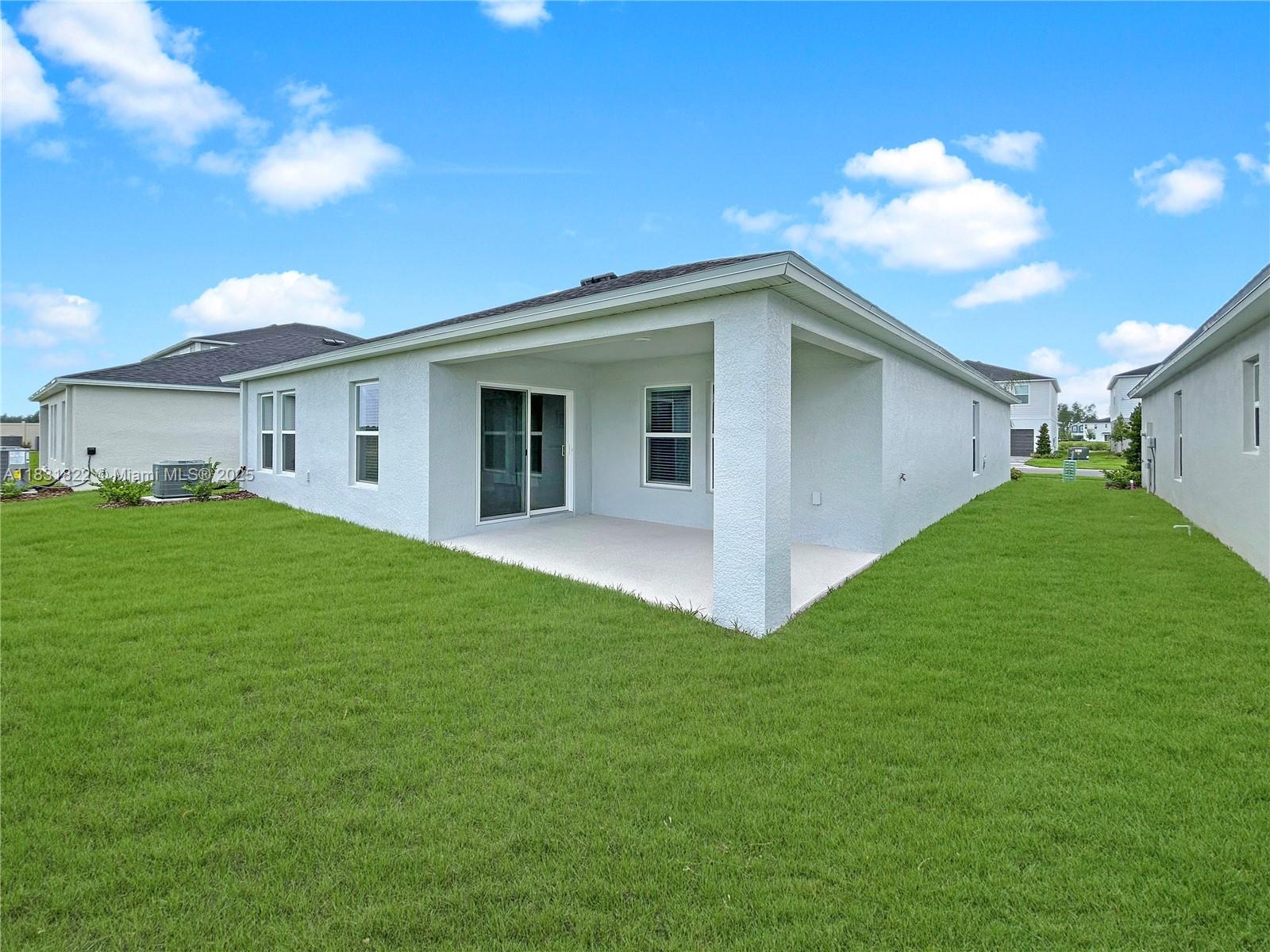 2060 Stillview Pass Zephyrhills, FL 33540 - Photo 33 of 37