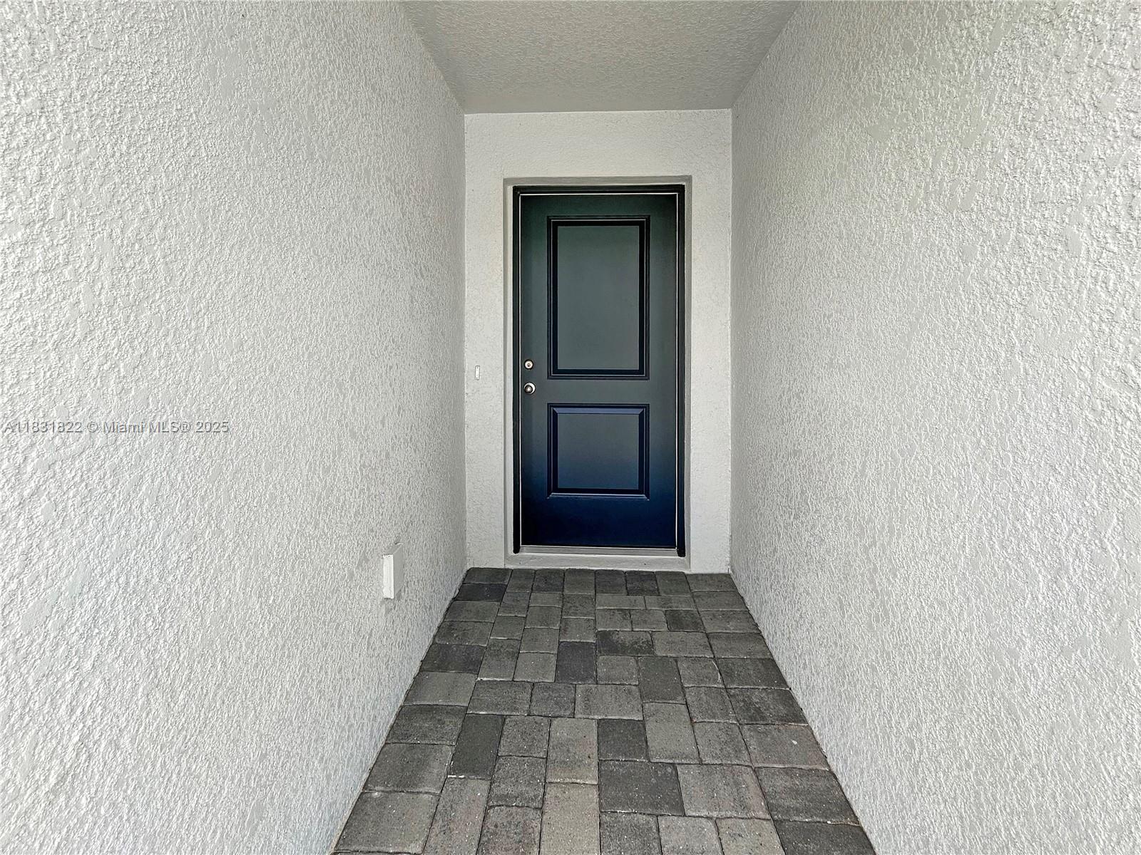 2060 Stillview Pass Zephyrhills, FL 33540 - Photo 4 of 37 Community