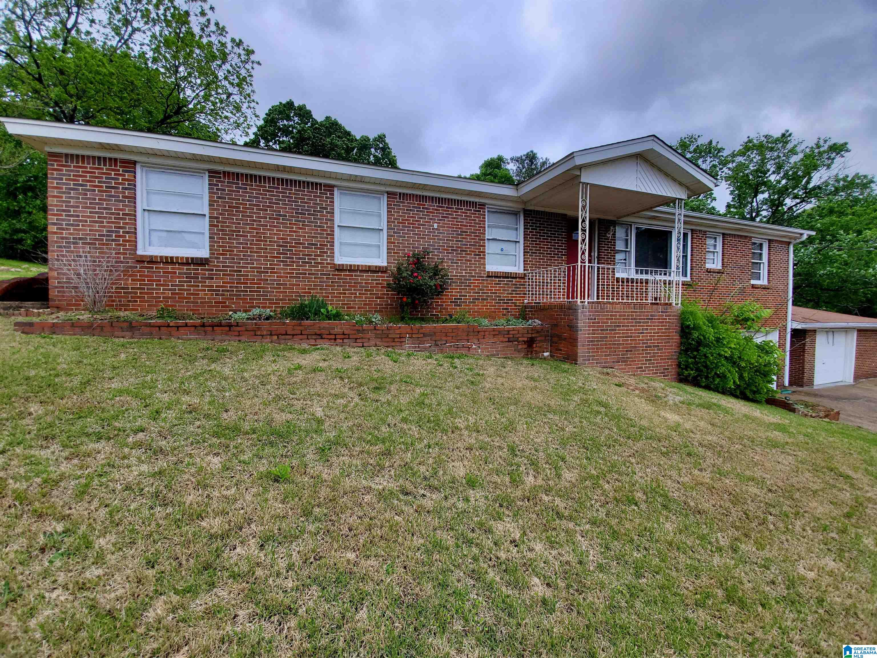512 19th Terrace Northeast Center Point, AL 35215 - Photo 1 of 27