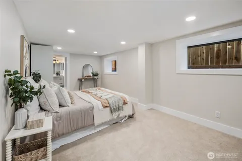 $1,129,000 | 8226 Meridian Avenue North, Seattle, WA 98103