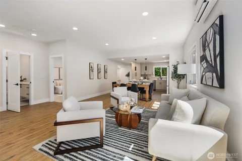 $1,129,000 | 8226 Meridian Avenue North, Seattle, WA 98103