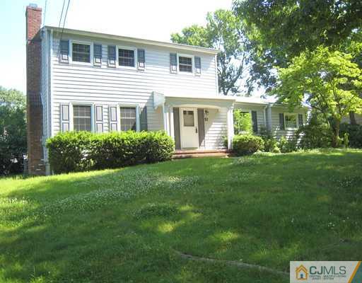 52 Winton Road East Brunswick, NJ 08816 - Photo 3 of 21 Gallery Image 3
