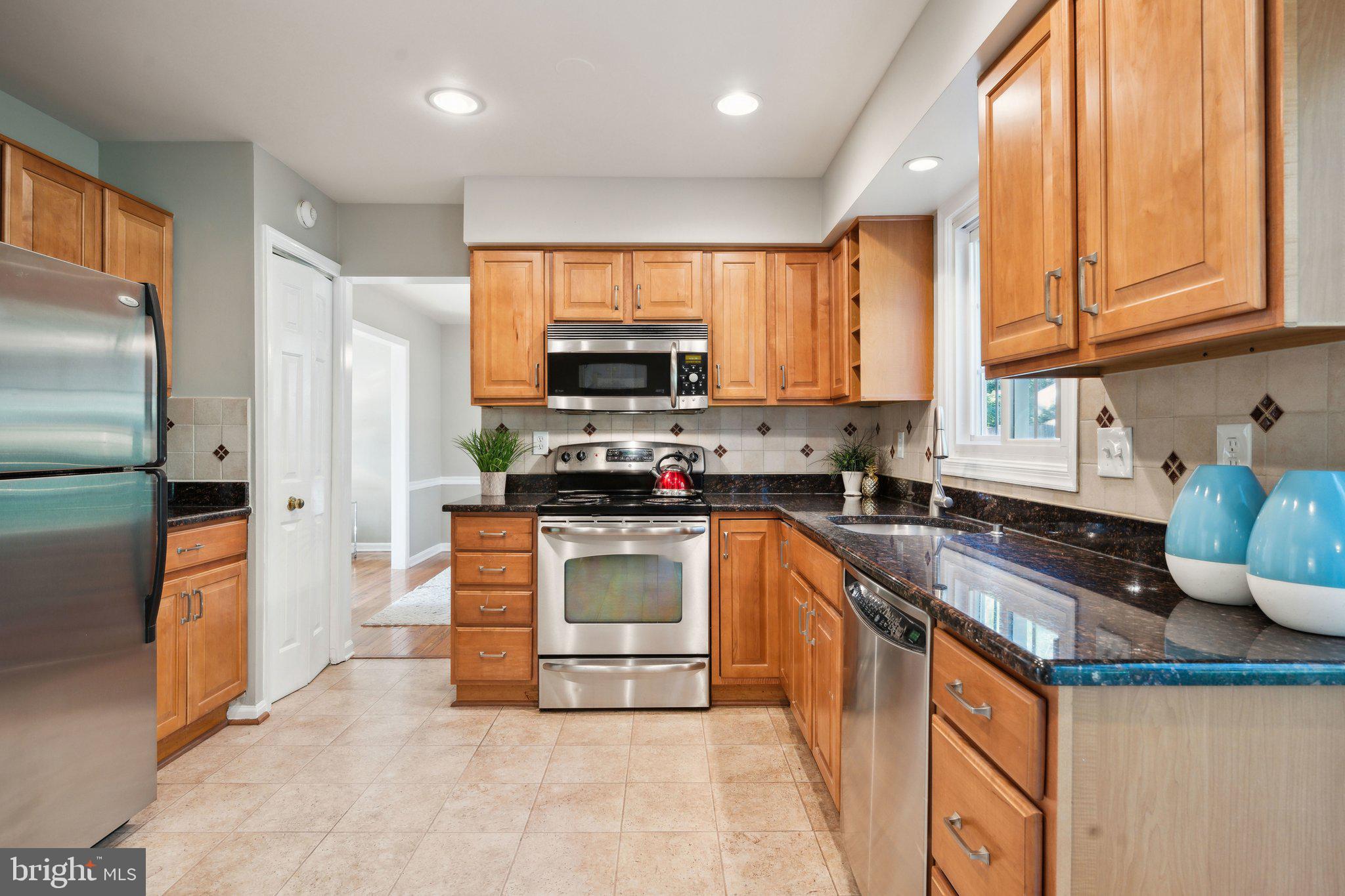11421 Classical Lane Silver Spring, MD 20901 - Photo 8 of 35 Updated kitchen